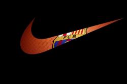 Uzi遭遇十二持续失利，RNG教练压力巨大！比赛高潮迭起