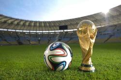 西班牙队观众热烈欢呼！，内马尔迎来三赛季出色发挥引发球迷热议